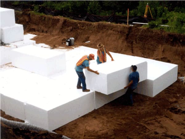 Geofoam1-1_830294c3e2363e02ddc1fb2fe1bcfac1 Geofoam block installation